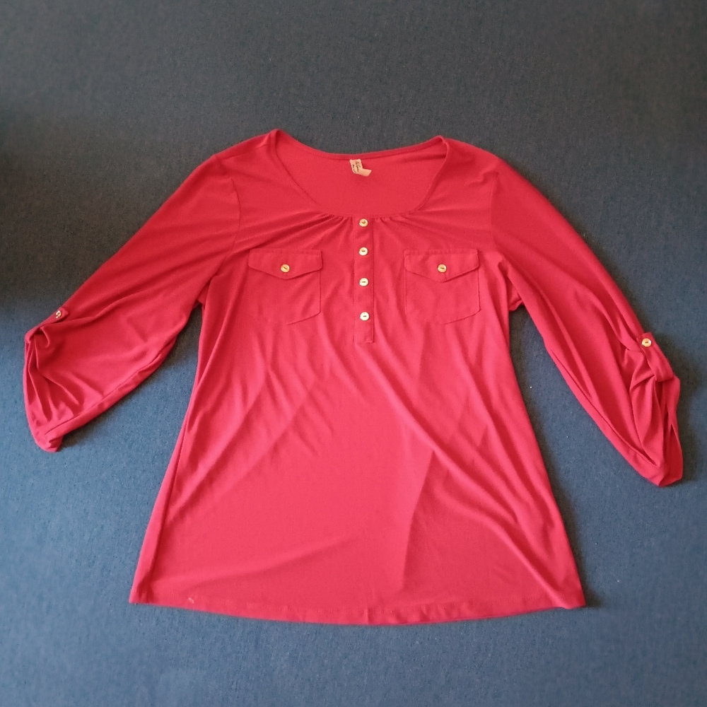 Red blouse - Picture 2 of 3